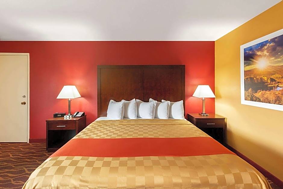 Rosewood Inn & Suites