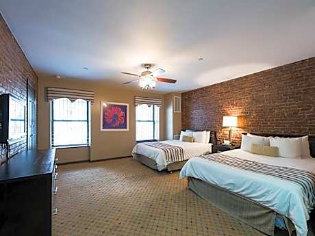 Double Room with Two Double Beds and Private Bath