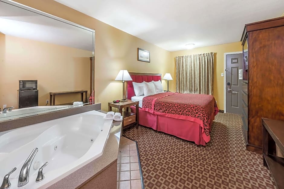 Days Inn by Wyndham Sulphur LA