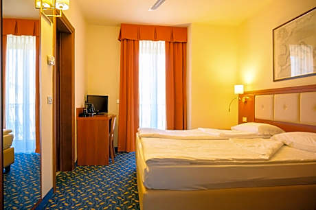 Economy Double or Twin Room