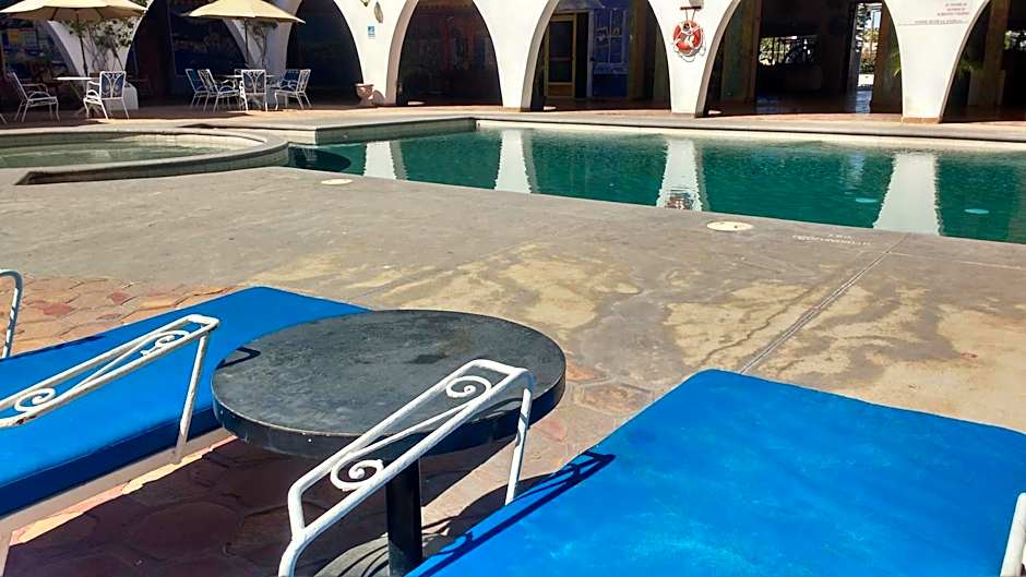 Hotel Hacienda Bugambilias