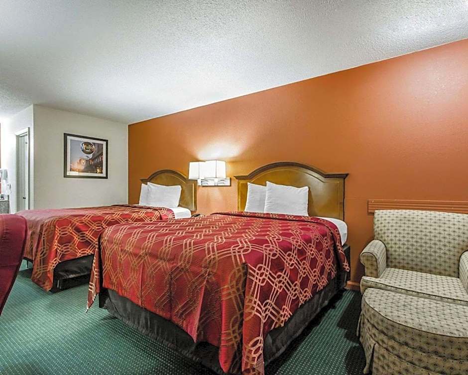 Econo Lodge Inn & Suites Enterprise