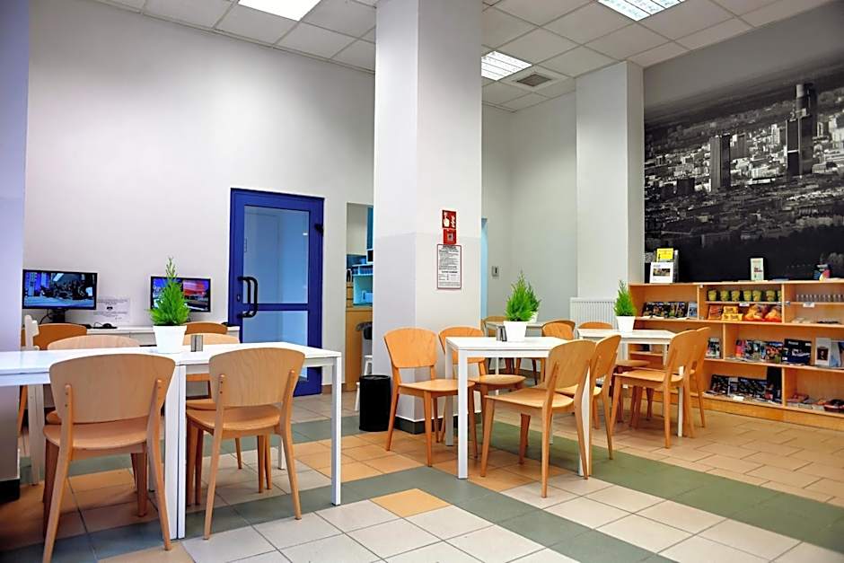 Warsaw Hostel Centrum Private Rooms & Dorms