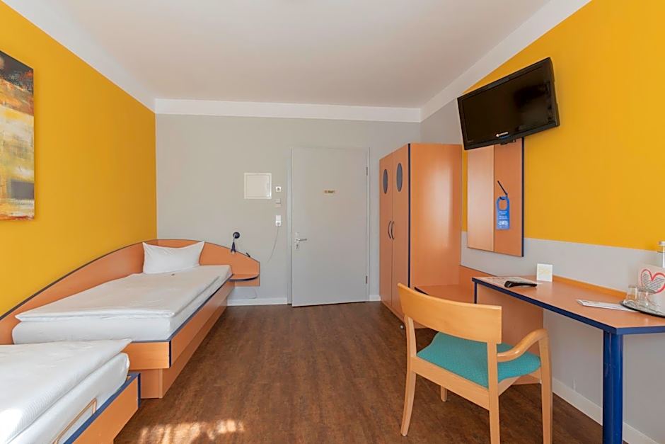 Hotel Mit-Mensch