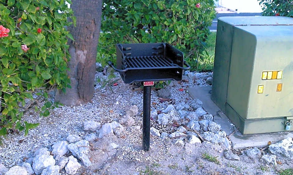 Absolute Anna Maria-Private Beach Access-Heated Pool-Water Views From Every Room