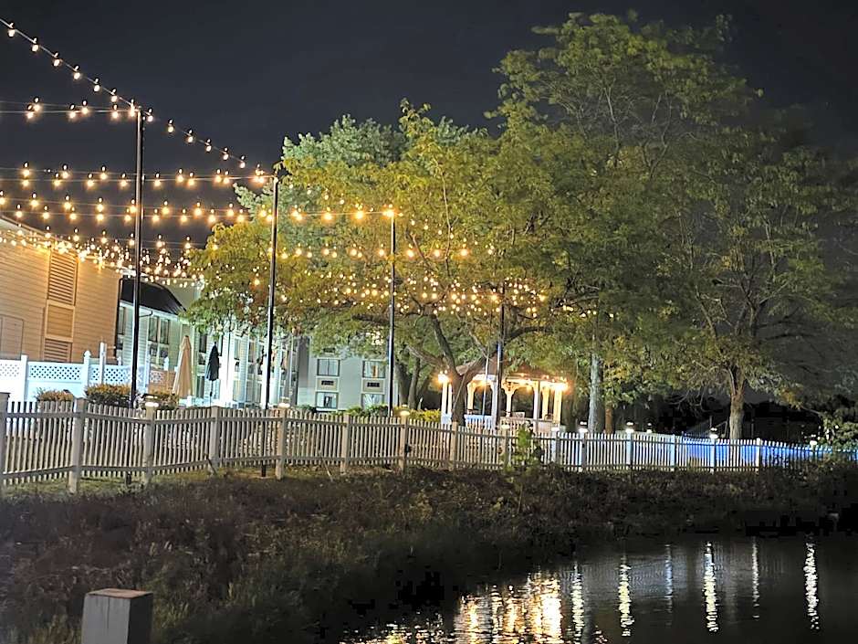 Travelodge by Wyndham Indianapolis Speedway