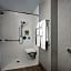 Holiday Inn Express Milwaukee Downtown By IHG