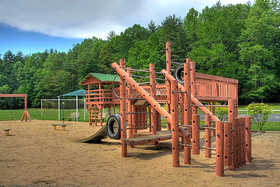 Foxhunt at Sapphire Valley