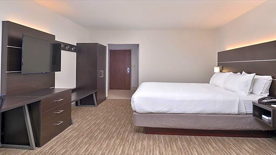 Holiday Inn Express & Suites Parkersburg East By IHG