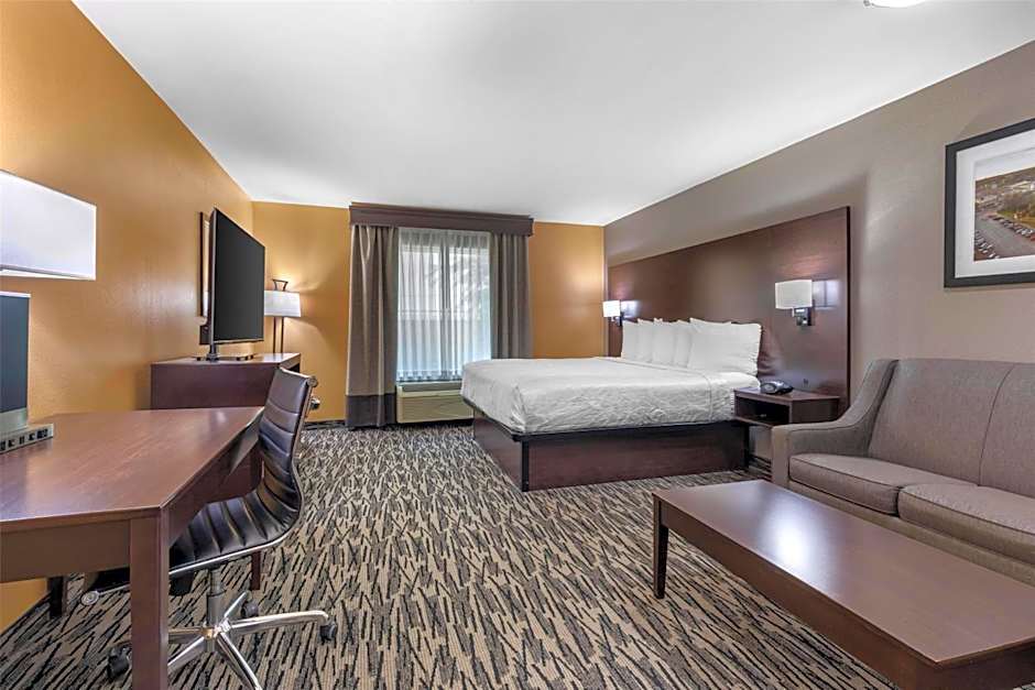 Best Western Plus Denton Inn & Suites