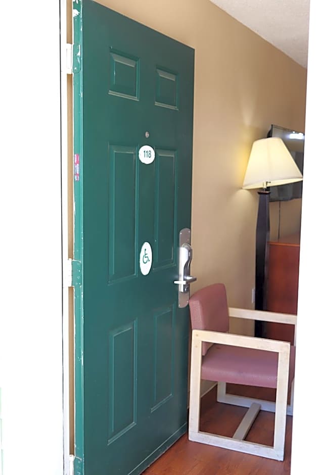 Photo 1 of 9 of Accessible