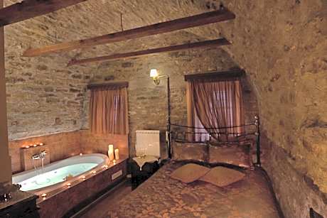 Double Room with Spa Bath