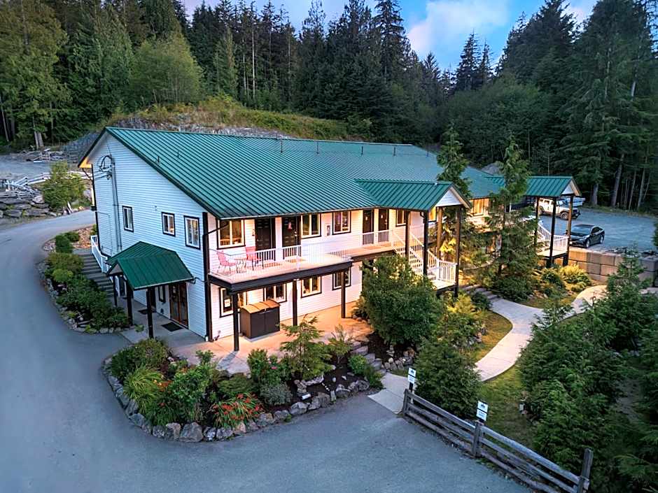 West Coast Trail Lodge
