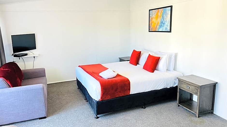 18th Avenue Thermal Motel