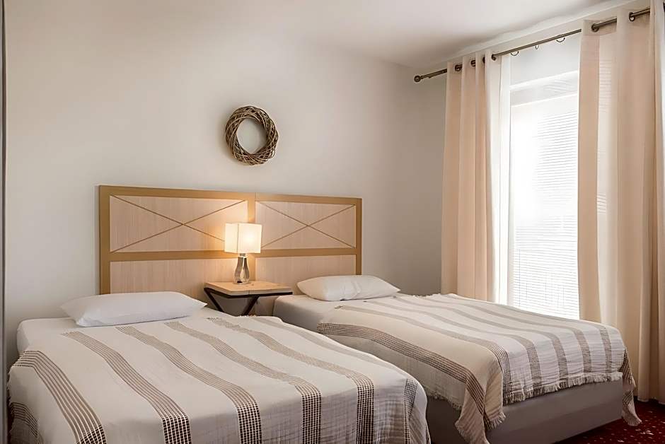 Photo 1 of 4 of Double Room