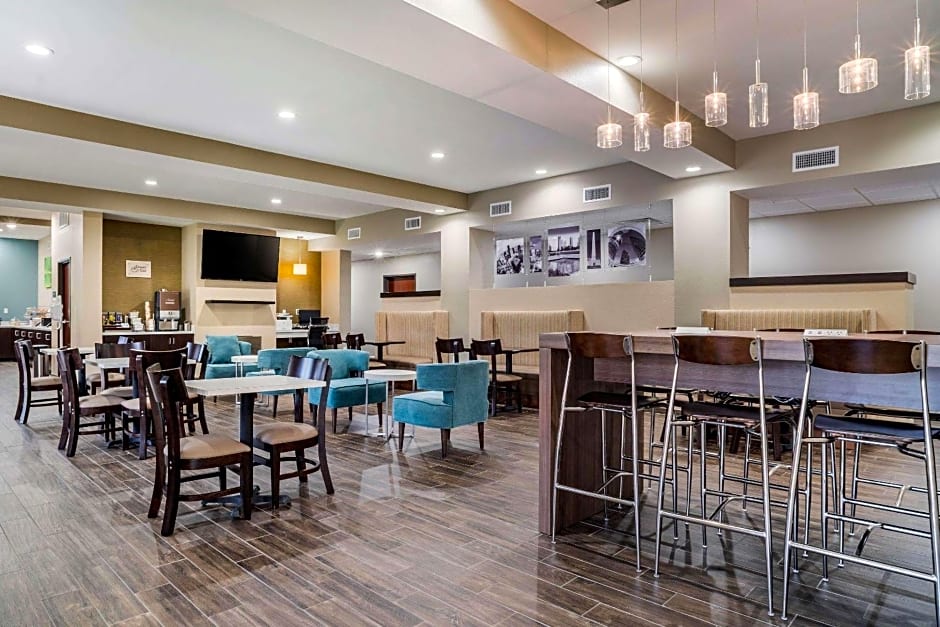 Sleep Inn & Suites