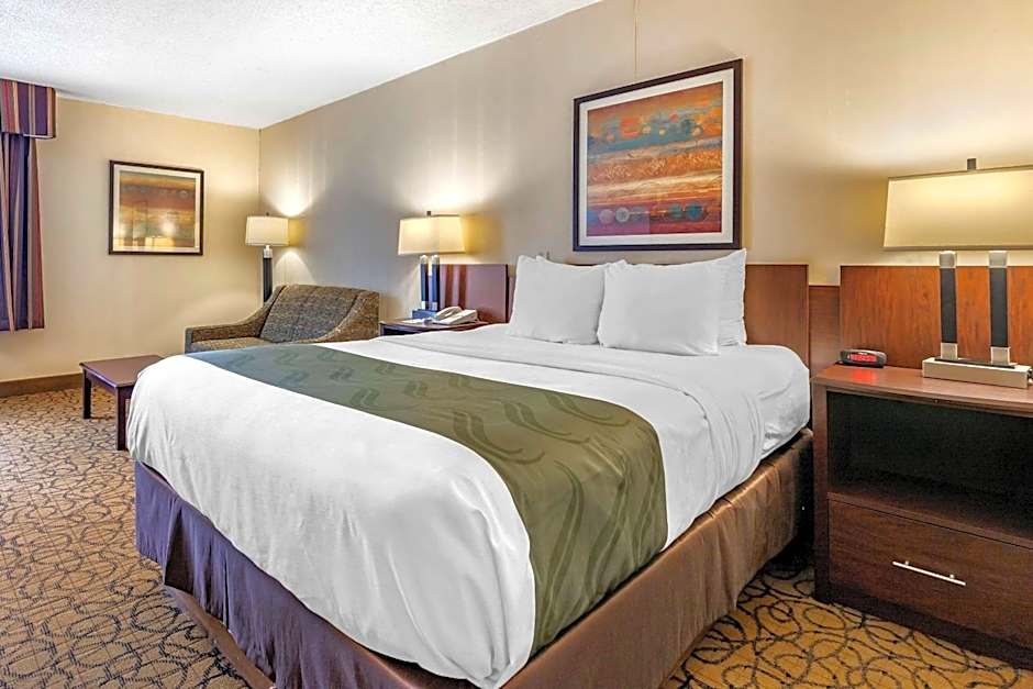 Quality Inn & Suites Escanaba North