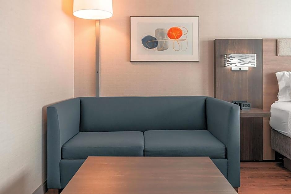 Holiday Inn Express Hotel & Suites Kingston By IHG