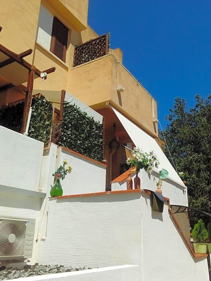 Le Rocce Holiday Rooms