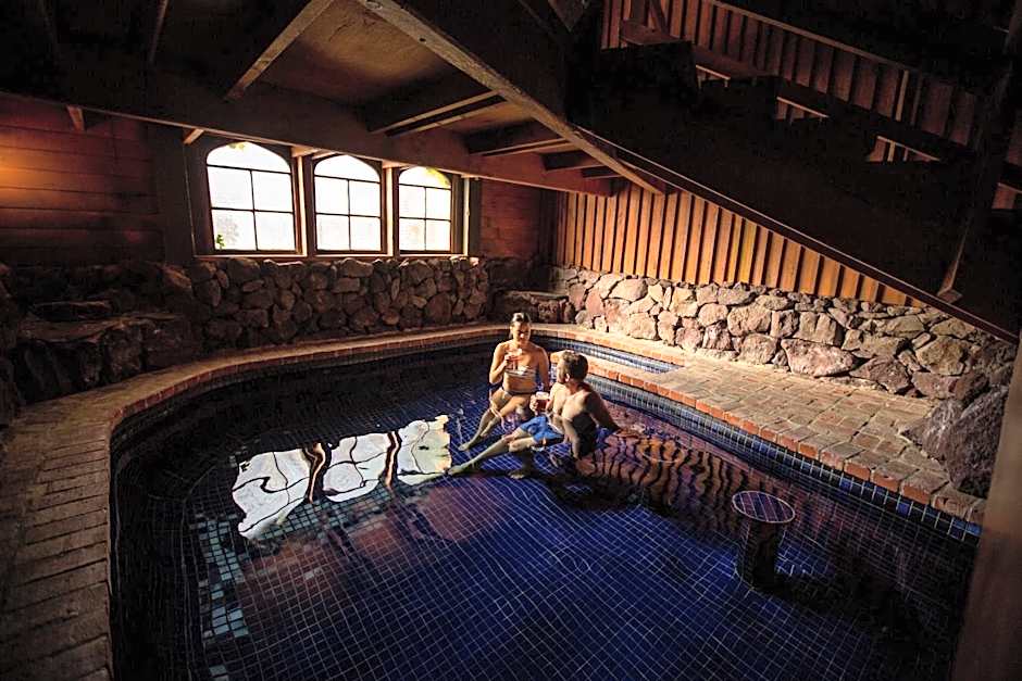 The Powderhorn Chateau