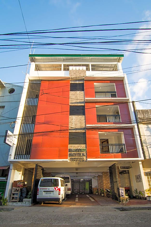 Diamond Hotel And Resto