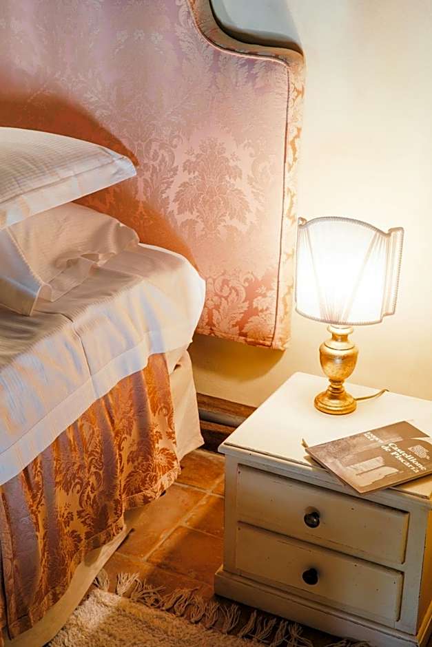 Photo 1 of 4 of 1 King Bed Suite