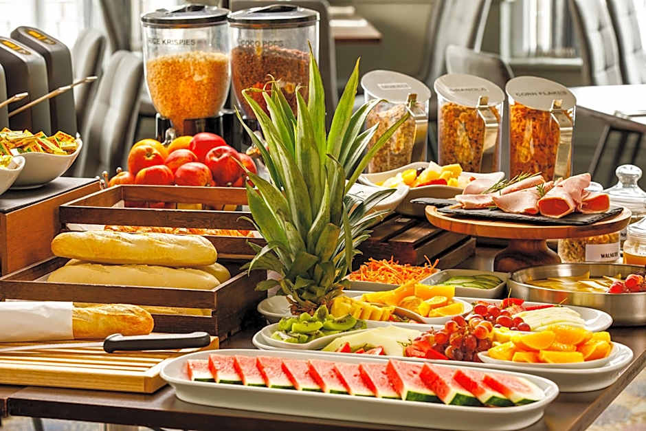 Sunday London Staines-upon-Thames Heathrow T5