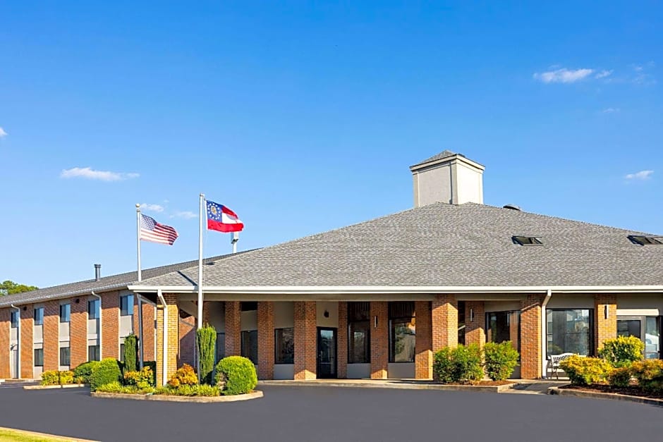 Baymont by Wyndham LaGrange