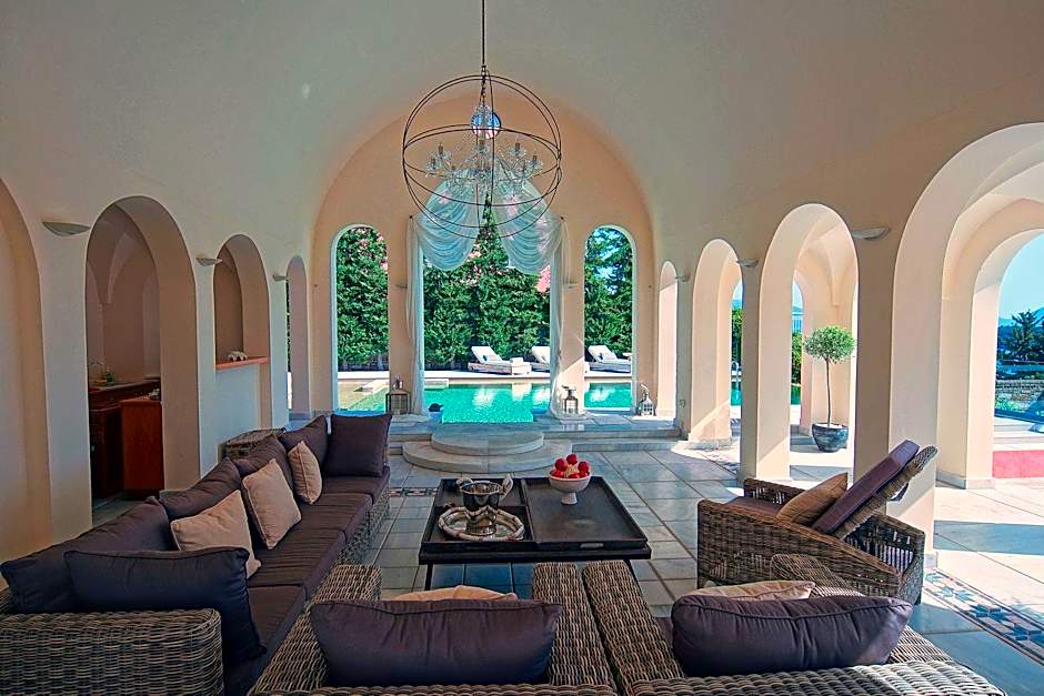 Villa Veneziano Suites & Villa