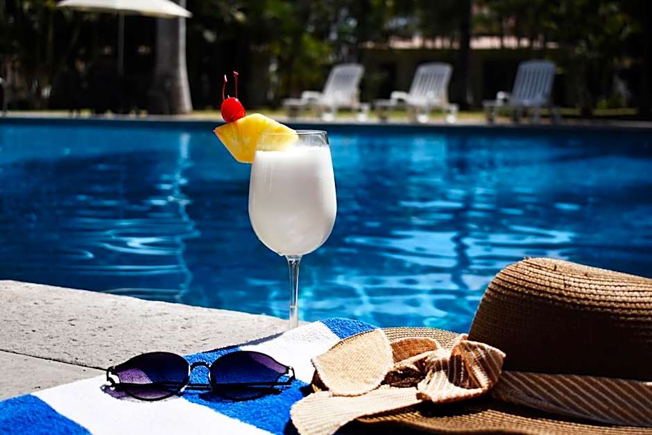 InHouse Select Hacienda Tres Rios