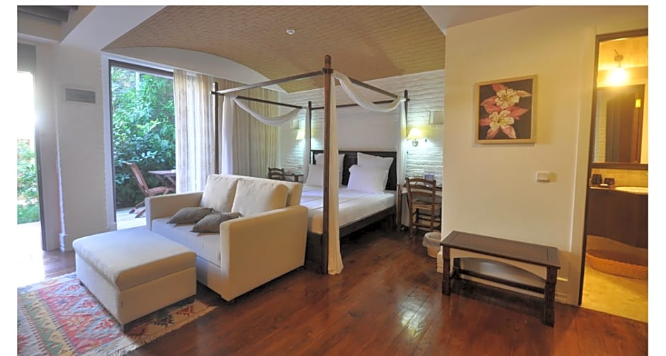 Photo 1 of 1 of Suite, Sea View