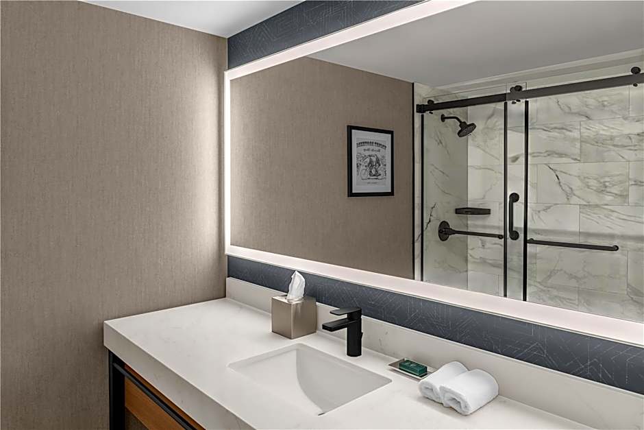 DoubleTree by Hilton Dayton Fairborn