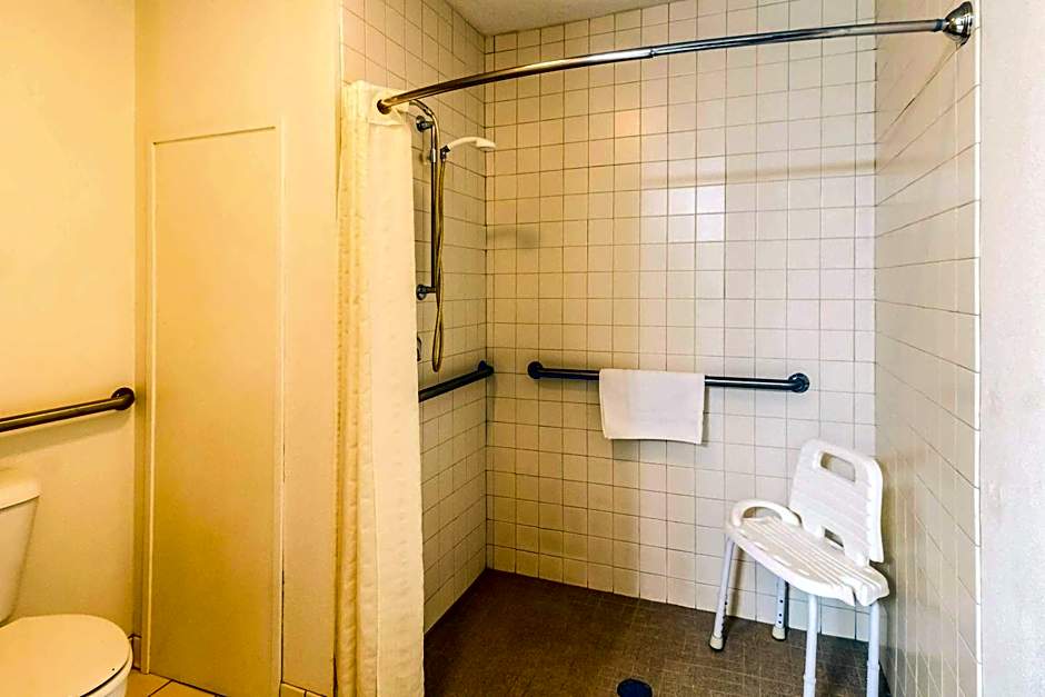 Econo Lodge Valley City