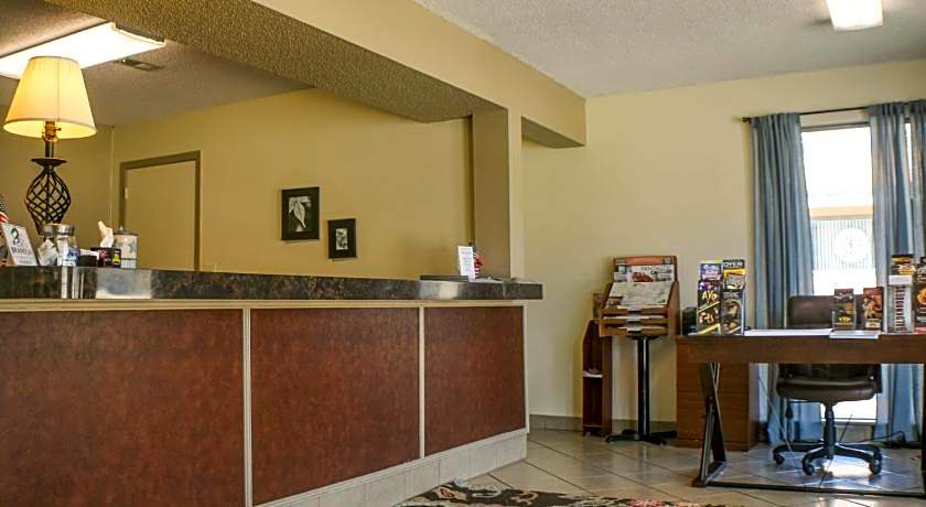 Days Inn by Wyndham Branson Near Theatre District