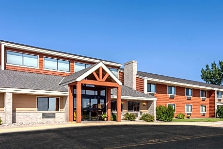 AmericInn by Wyndham Hutchinson
