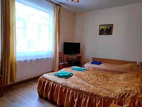 Standard Triple Studio