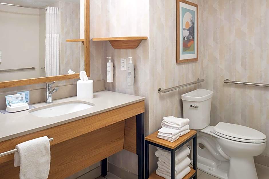 Hampton Inn & Suites Berkshires-Lenox