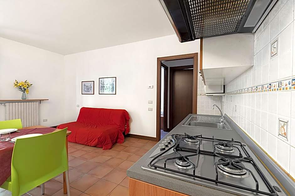 Budget Village Apartments - Porto Letizia