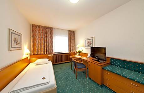 Economy Single Room