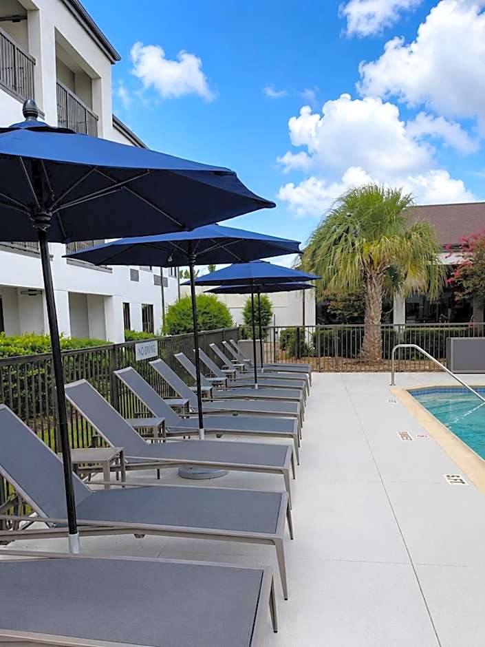 Courtyard by Marriott Houston Hobby Airport