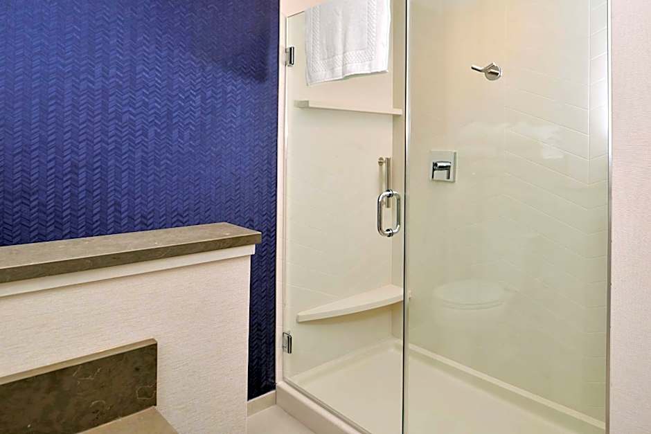 Fairfield Inn & Suites by Marriott Canton