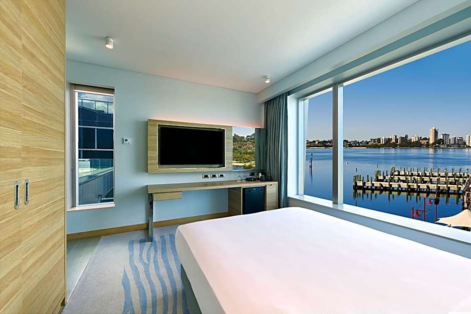 DoubleTree By Hilton Perth Waterfront
