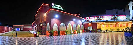 Hotel Hari Bhawan Palace