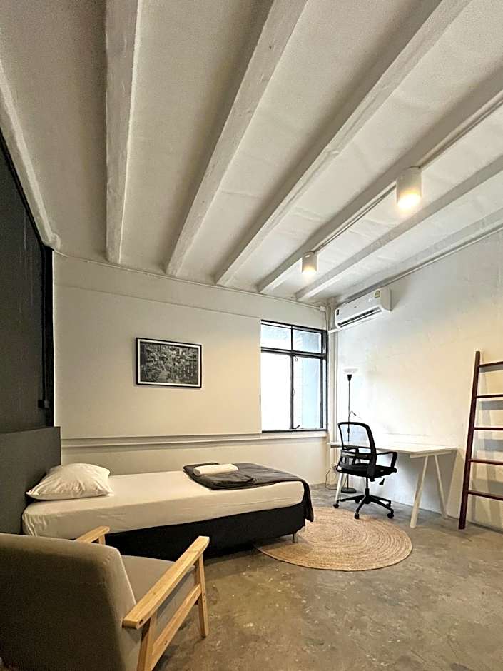 Chatel Samyan - Self check-in