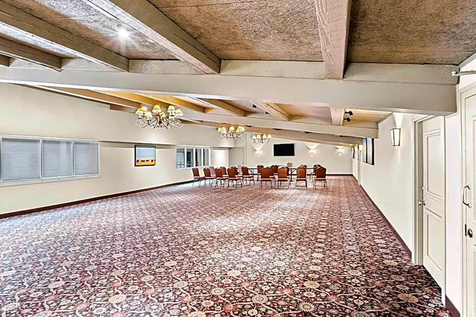 Best Western Outlaw Inn