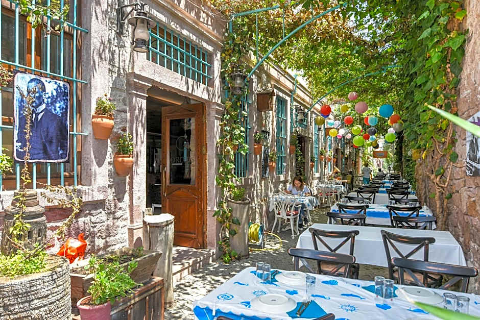 Orchis Hotel
