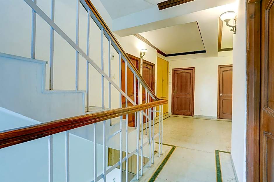 Super Collection O Mall Road Formerly Hotel Shubham