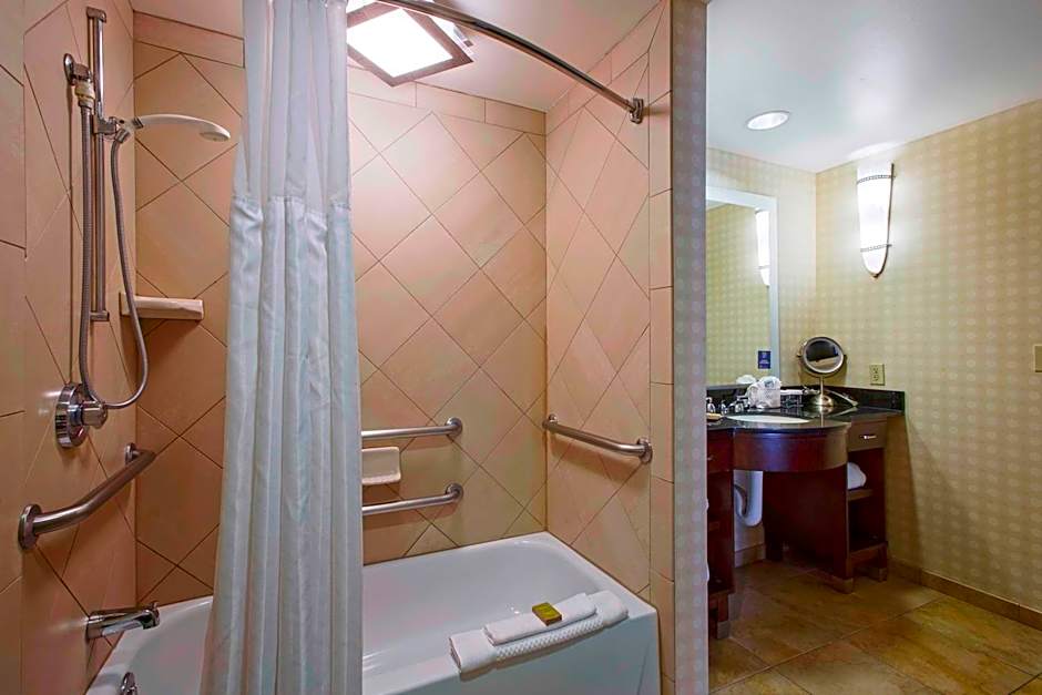 DoubleTree By Hilton Guest Suites Bentonville Rogers