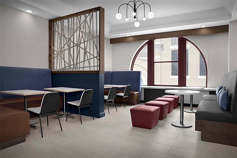 Hampton Inn By Hilton Indianapolis Downtown Across from Circle Centre