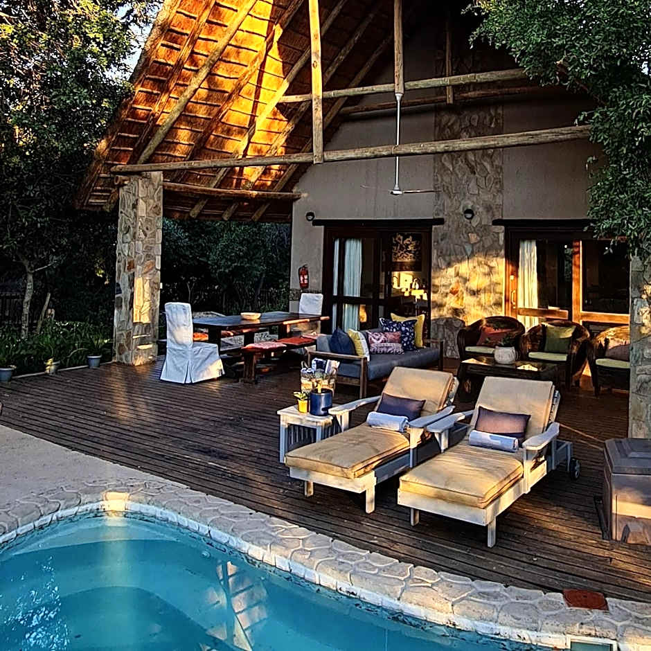 Leopard's Lair Bush Lodge